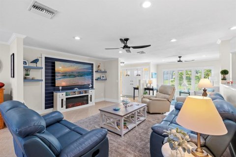 Villa ou maison à vendre à Fort Myers, Floride: 3 chambres, 176.79 m2 № 1880616 - photo 14
