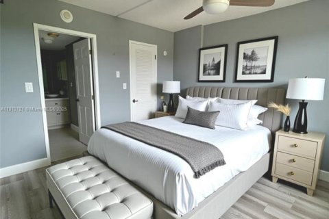 Снять в аренду кондоминиум в Помпано-Бич, Флорида 2 спальни, 84.63м2, № 1937043 - фото 5