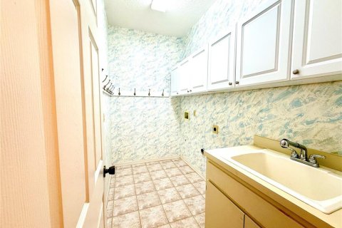 House in Trinity, Florida 4 bedrooms, 238.57 sq.m. № 1527240 - photo 28