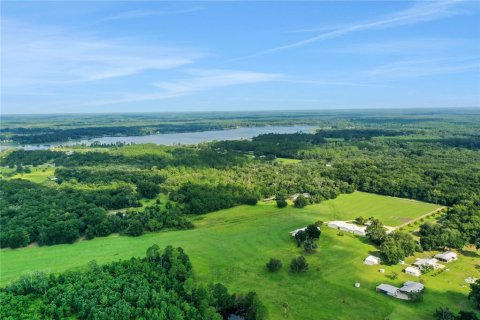 Propiedad comercial en venta en Pomona Park, Florida, 816.43 m2 № 1616836 - foto 1