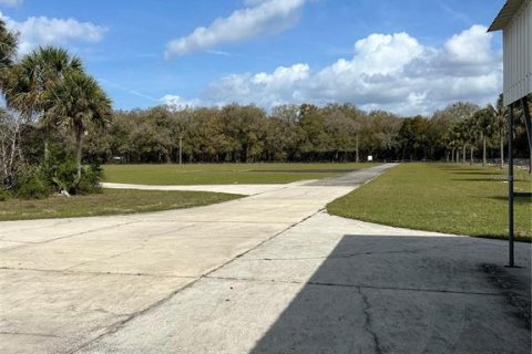 Propiedad comercial en venta en Pomona Park, Florida, 816.43 m2 № 1616836 - foto 6