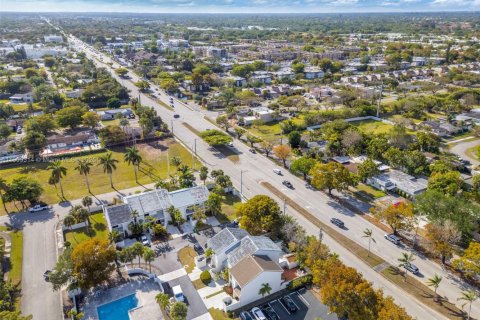 Купить таунхаус в Майами, Флорида 3 спальни, 178.37м2, № 1970274 - фото 27