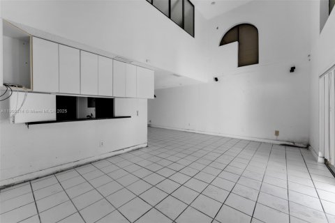 Купить таунхаус в Майами, Флорида 3 спальни, 178.37м2, № 1970274 - фото 8