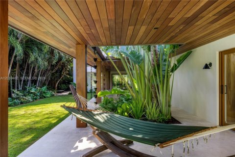 Villa ou maison à vendre à Miami, Floride: 5 chambres, 387.68 m2 № 2076073 - photo 19