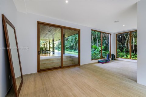Villa ou maison à vendre à Miami, Floride: 5 chambres, 387.68 m2 № 2076073 - photo 29