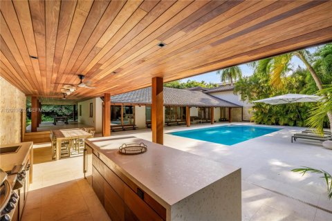 Villa ou maison à vendre à Miami, Floride: 5 chambres, 387.68 m2 № 2076073 - photo 15