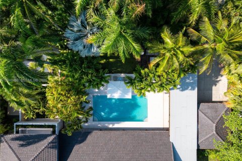 Villa ou maison à vendre à Miami, Floride: 5 chambres, 387.68 m2 № 2076073 - photo 7