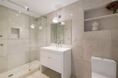 Villa ou maison à vendre à Miami, Floride: 5 chambres, 387.68 m2 № 2076073 - photo 27