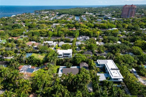 Villa ou maison à vendre à Miami, Floride: 5 chambres, 387.68 m2 № 2076073 - photo 3