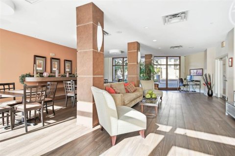 Condo in Saint Petersburg, Florida, 2 bedrooms  № 1718405 - photo 23