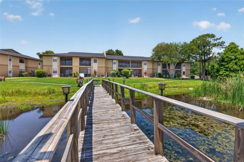 Condo in Largo, Florida, 2 bedrooms  № 2100724 - photo 4