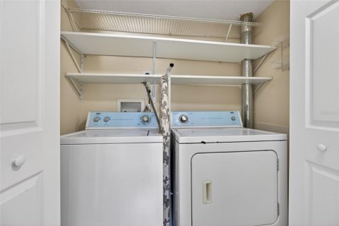 Condo in Largo, Florida, 2 bedrooms  № 2100724 - photo 28