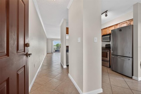 Condo in Largo, Florida, 2 bedrooms  № 2100724 - photo 6