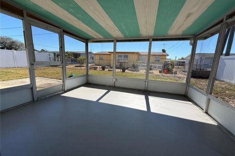 Villa ou maison à louer à Holiday, Floride: 2 chambres, 88.07 m2 № 2416731 - photo 15