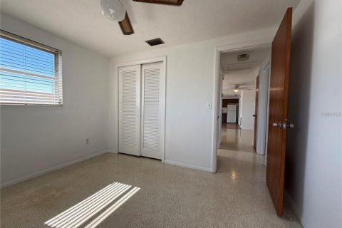 Villa ou maison à louer à Holiday, Floride: 2 chambres, 88.07 m2 № 2416731 - photo 9