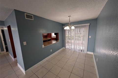 Condominio en venta en Ocala, Florida, 2 dormitorios, 82.78 m2 № 2210931 - foto 5