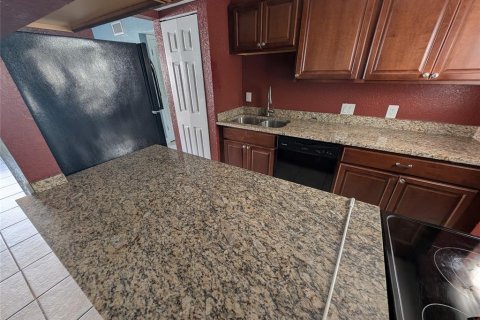 Condominio en venta en Ocala, Florida, 2 dormitorios, 82.78 m2 № 2210931 - foto 10