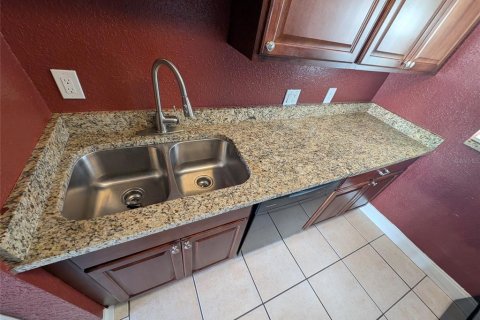 Condominio en venta en Ocala, Florida, 2 dormitorios, 82.78 m2 № 2210931 - foto 12