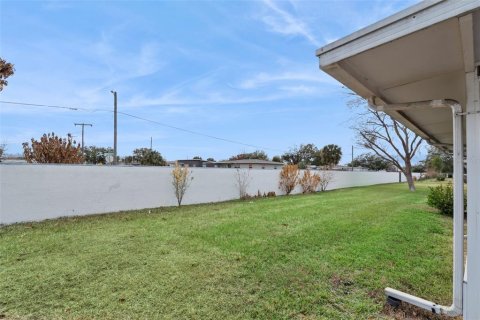 Casa en venta en Winter Haven, Florida, 2 dormitorios, 113.34 m2 № 2099088 - foto 15