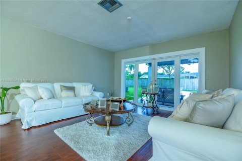 Купить виллу или дом в Майами, Флорида 4 спальни, 183.76м2, № 2020588 - фото 7