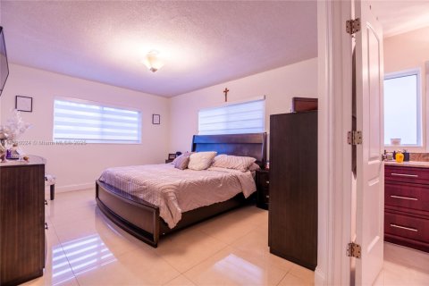 Купить виллу или дом в Майами, Флорида 4 спальни, 183.76м2, № 2020588 - фото 17