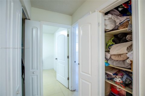 Купить виллу или дом в Майами, Флорида 4 спальни, 183.76м2, № 2020588 - фото 14