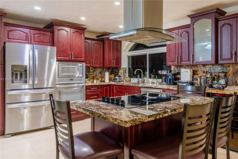 Купить виллу или дом в Майами, Флорида 4 спальни, 183.76м2, № 2020588 - фото 10