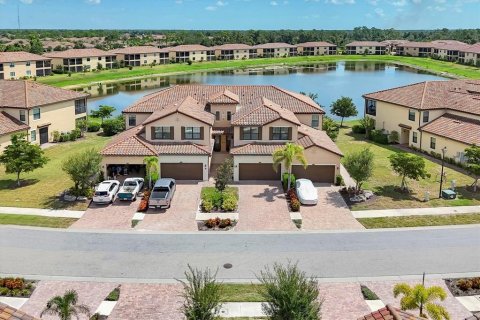 Condo in Venice, Florida, 3 bedrooms  № 1883467 - photo 1