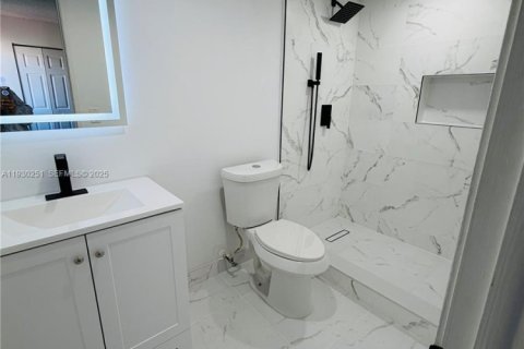 Снять в аренду кондоминиум в Майами, Флорида 2 спальни, 93.37м2, № 1989037 - фото 16