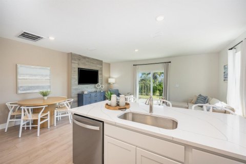 Townhouse in St. Lucie, Florida 3 bedrooms, 135.92 sq.m. № 2155086 - photo 5