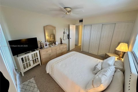 Condo in Delray Beach, Florida, 2 bedrooms  № 1846091 - photo 21