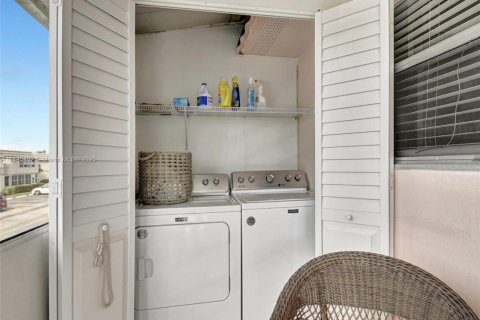 Condo in Delray Beach, Florida, 2 bedrooms  № 1846091 - photo 28