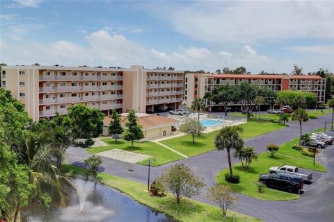 Condominio en venta en Seminole, Florida, 2 dormitorios, 110.09 m2 № 1823015 - foto 11