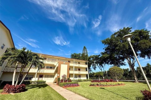 Condo in Boca Raton, Florida, 2 bedrooms  № 2245455 - photo 25
