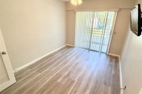 Condo in Boca Raton, Florida, 2 bedrooms  № 2245455 - photo 16