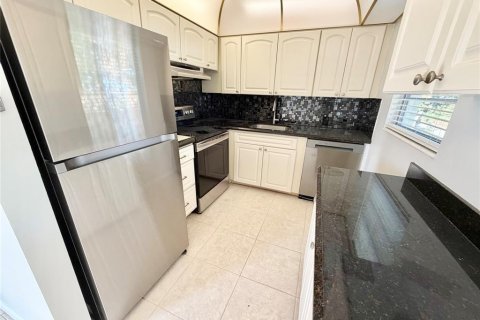 Condo in Boca Raton, Florida, 2 bedrooms  № 2245455 - photo 3
