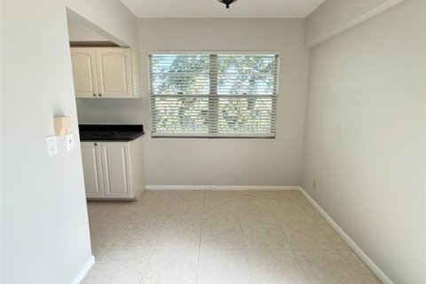 Condo in Boca Raton, Florida, 2 bedrooms  № 2245455 - photo 8