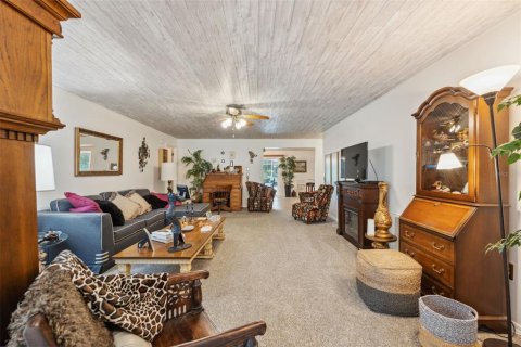 House in Hernando, Florida 2 bedrooms, 183.2 sq.m. № 1719660 - photo 6