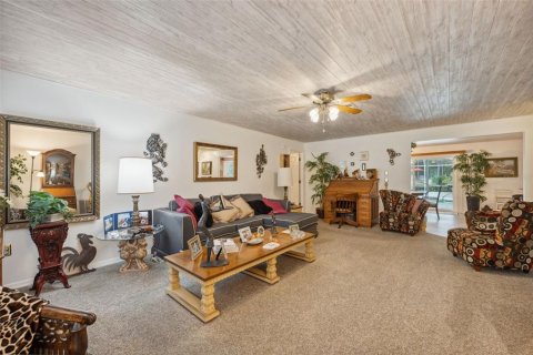House in Hernando, Florida 2 bedrooms, 183.2 sq.m. № 1719660 - photo 7