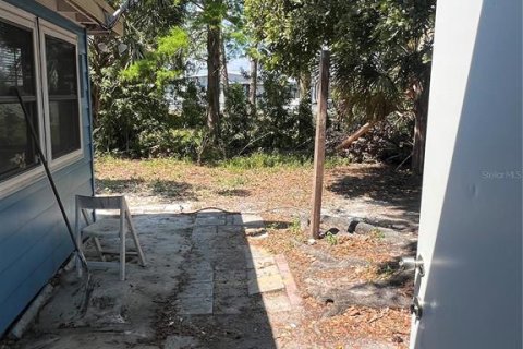 Propiedad comercial en venta en Port Charlotte, Florida, 5 dormitorios, 163.51 m2 № 1735137 - foto 15