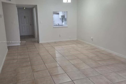 Copropriété à louer à Tamarac, Floride: 2 chambres, 86.03 m2 № 1953614 - photo 23