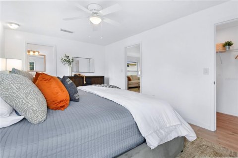 Villa ou maison à vendre à Largo, Floride: 4 chambres, 184.97 m2 № 1829409 - photo 22