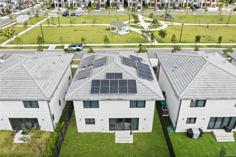 Casa en venta en Florida City, Florida, 5 dormitorios, 176.7 m2 № 1935928 - foto 6