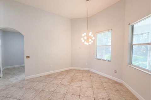 House in Lakeland, Florida 4 bedrooms, 229 sq.m. № 2113876 - photo 11