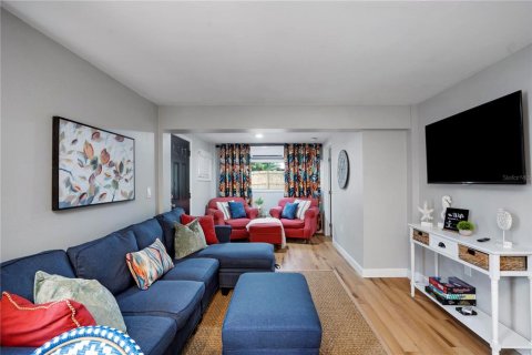 Apartamento en alquiler en Sarasota, Florida, 3 dormitorios, 114.83 m2 № 219976 - foto 7