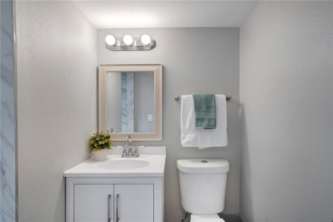 Apartamento en alquiler en Sarasota, Florida, 3 dormitorios, 114.83 m2 № 219976 - foto 18