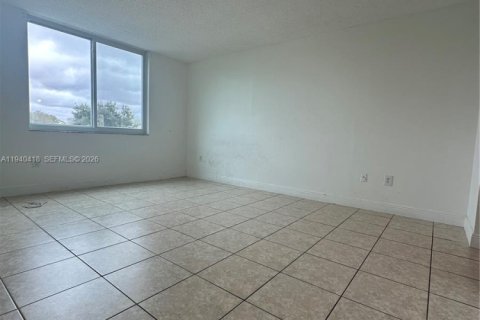 Apartamento en alquiler en Hollywood, Florida, 2 dormitorios, 102.19 m2 № 2057776 - foto 10