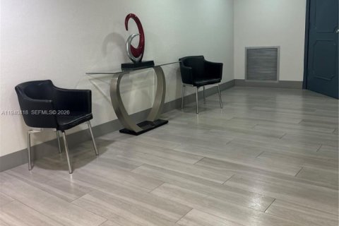 Apartamento en alquiler en Hollywood, Florida, 2 dormitorios, 102.19 m2 № 2057776 - foto 18