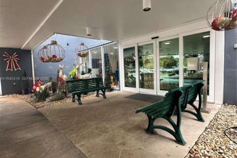 Apartamento en alquiler en Hollywood, Florida, 2 dormitorios, 102.19 m2 № 2057776 - foto 3