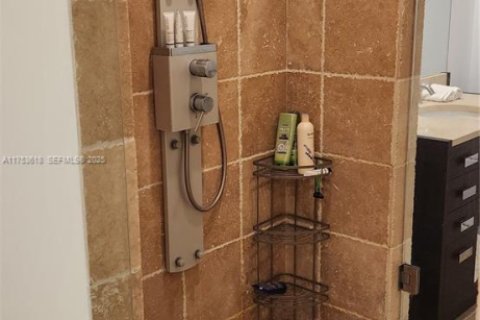 Снять в аренду кондоминиум в Санни-Айлс-Бич, Флорида 3 спальни, 146.51м2, № 2034254 - фото 17